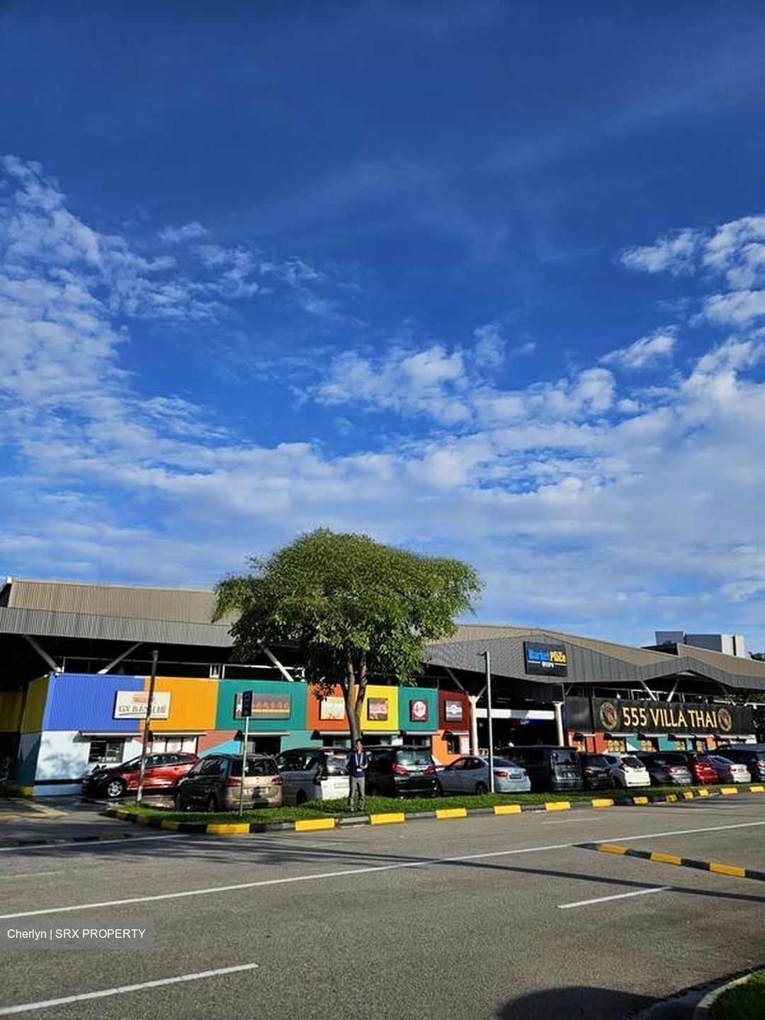 Singapore Expo (D16), Retail #451192091